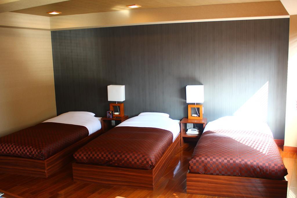 Hotel Saika Fujisawa Rom bilde