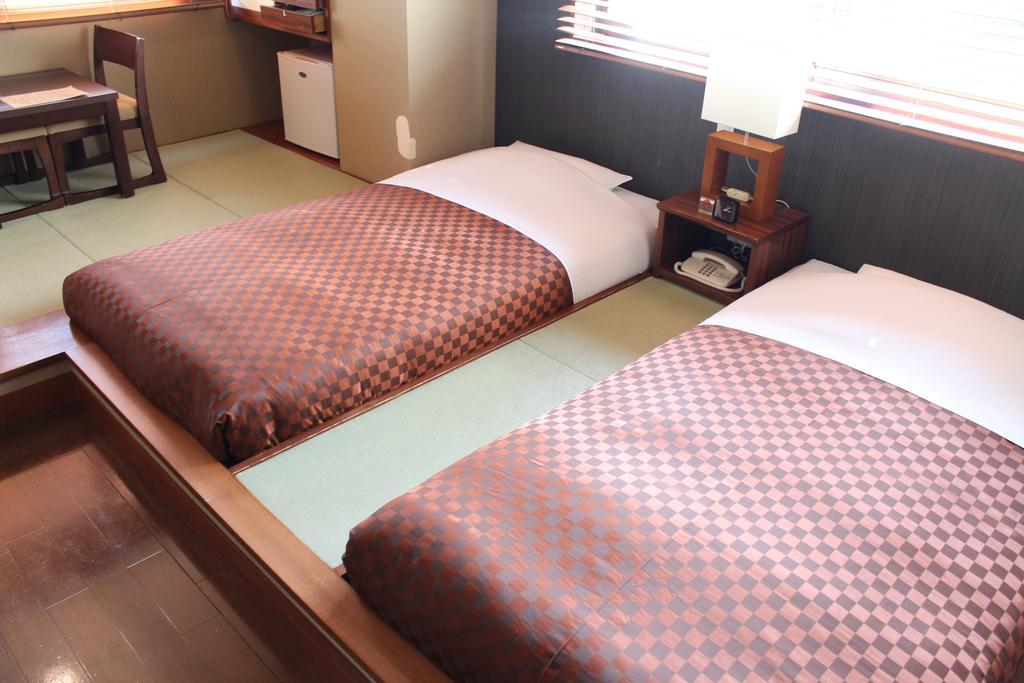 Hotel Saika Fujisawa Rom bilde